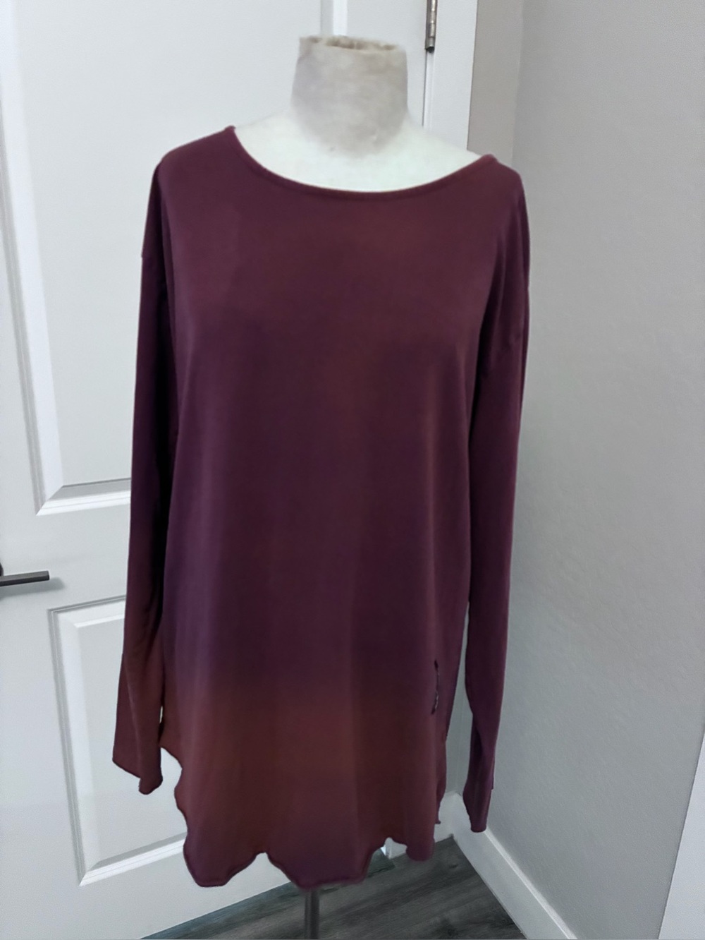 Mulberry Alphalete Lifestyle Long Sleeve Top sz L $45